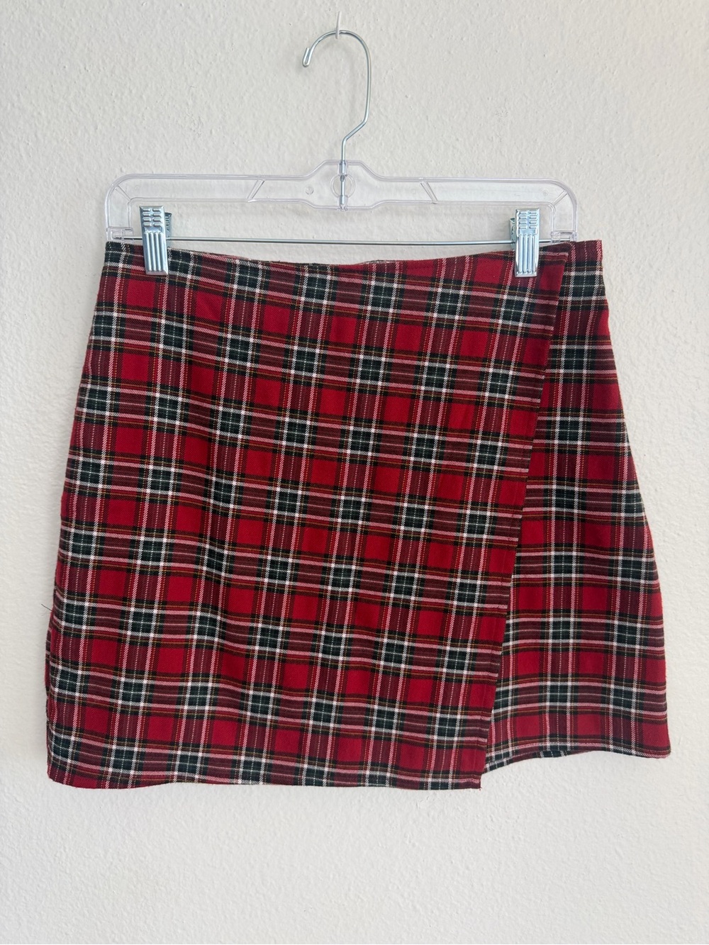 Hollister 🍁 Plaid Mini Skirt | Size Medium